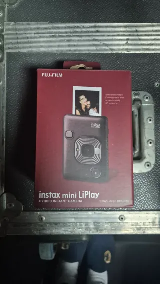 Cámara instantánea Fujifilm instax mini LiPlay D.