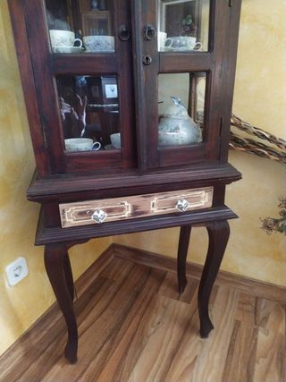 Pequeño mueble auxiliar