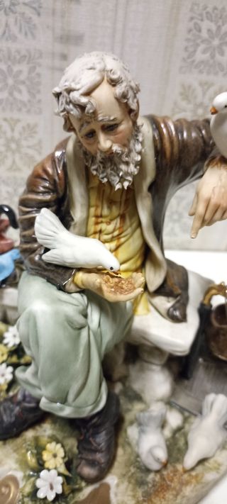 Buon cuore in porcellana di Capodimonte