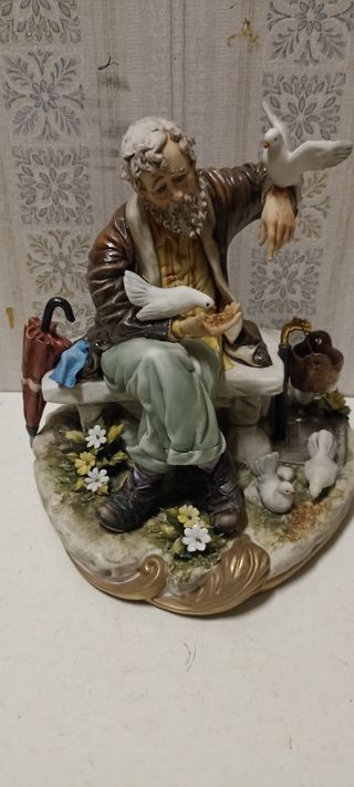 Buon cuore in porcellana di Capodimonte