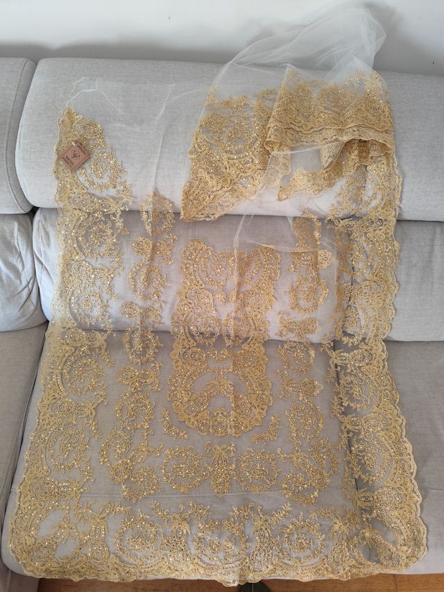 Manteletas fallera adulta, sin estrenar.