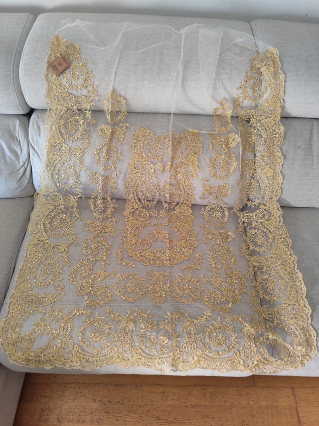 Manteletas fallera adulta, sin estrenar.