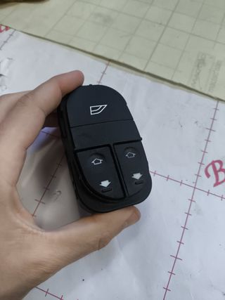 Mando elevalunas Ford Mondeo