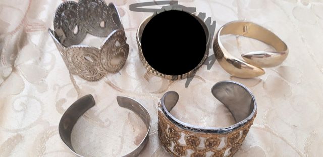 SET 4 BRACCIALI RIGIDI