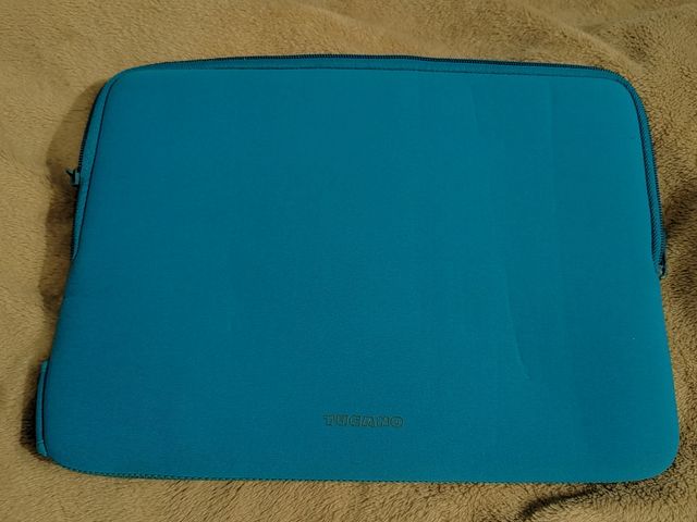 Tucano Pelle Charge Up per MacBook 13