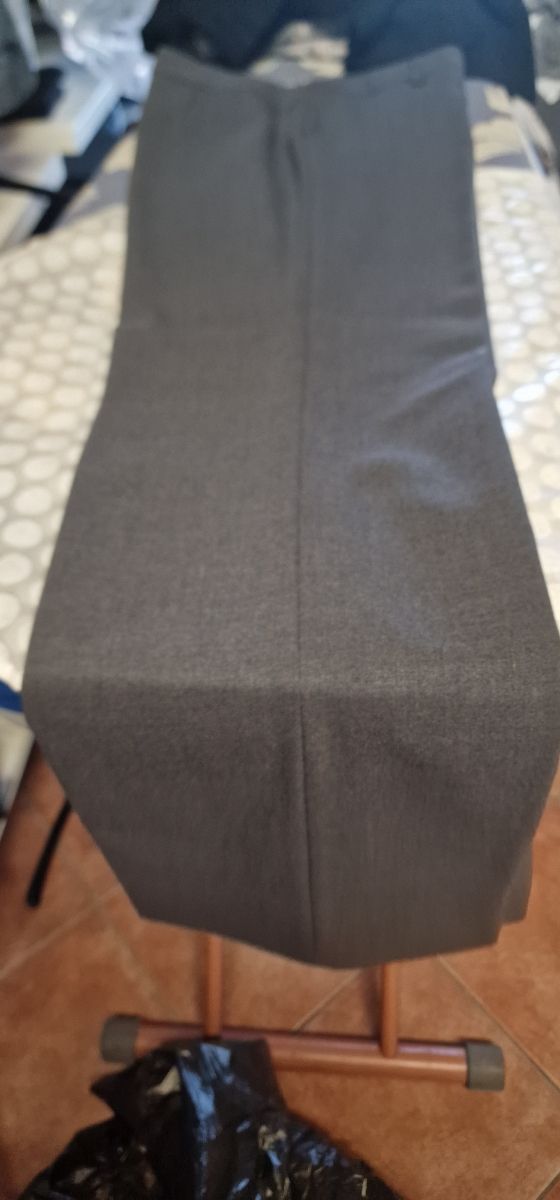 Pantalone modern fit grigio