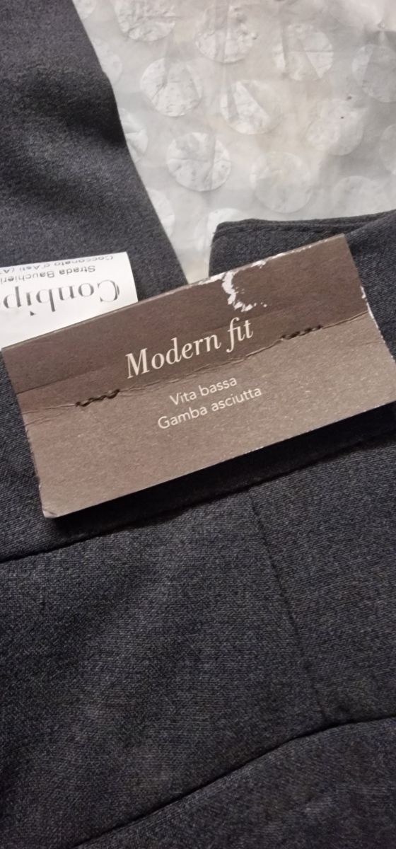 Pantalone modern fit grigio