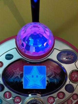 Vendo karaoke para niños/ as.