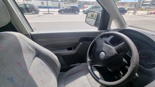 Volkswagen Caddy 2010