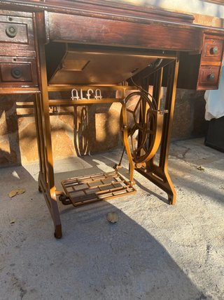 Maquina de coser ALFA