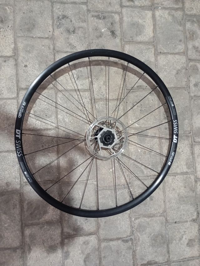 Llantas dt swiss