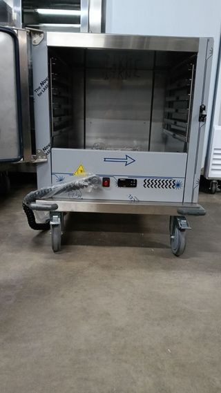 Carros caliente y de refrigeración