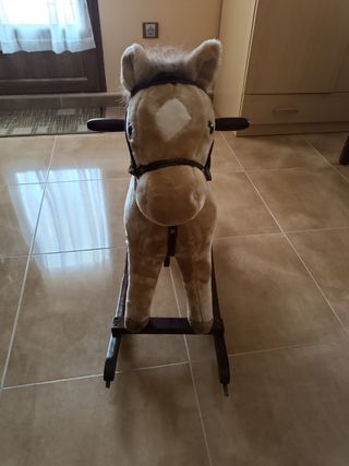 Caballo de Juguete de Madera