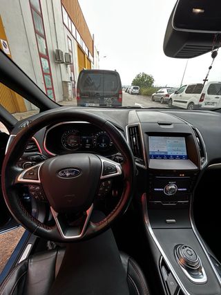 Ford S-MAX 2021