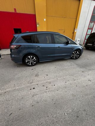 Ford S-MAX 2021