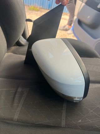 Retrovisor izquierzo ford focus 2008