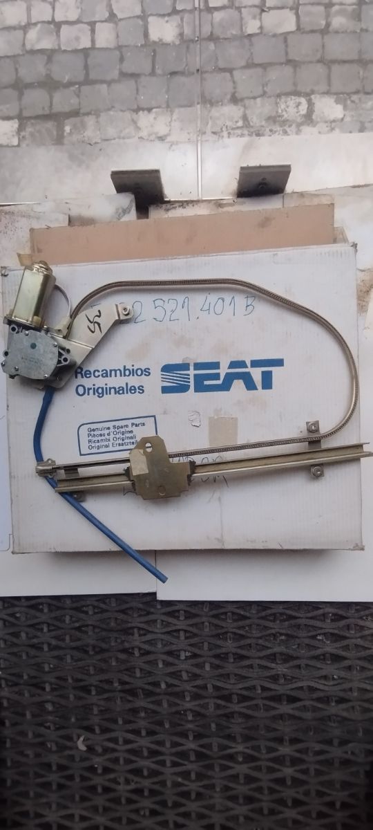 SEAT Malaga elevador vidro