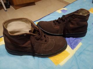 Botas estilo chirucas