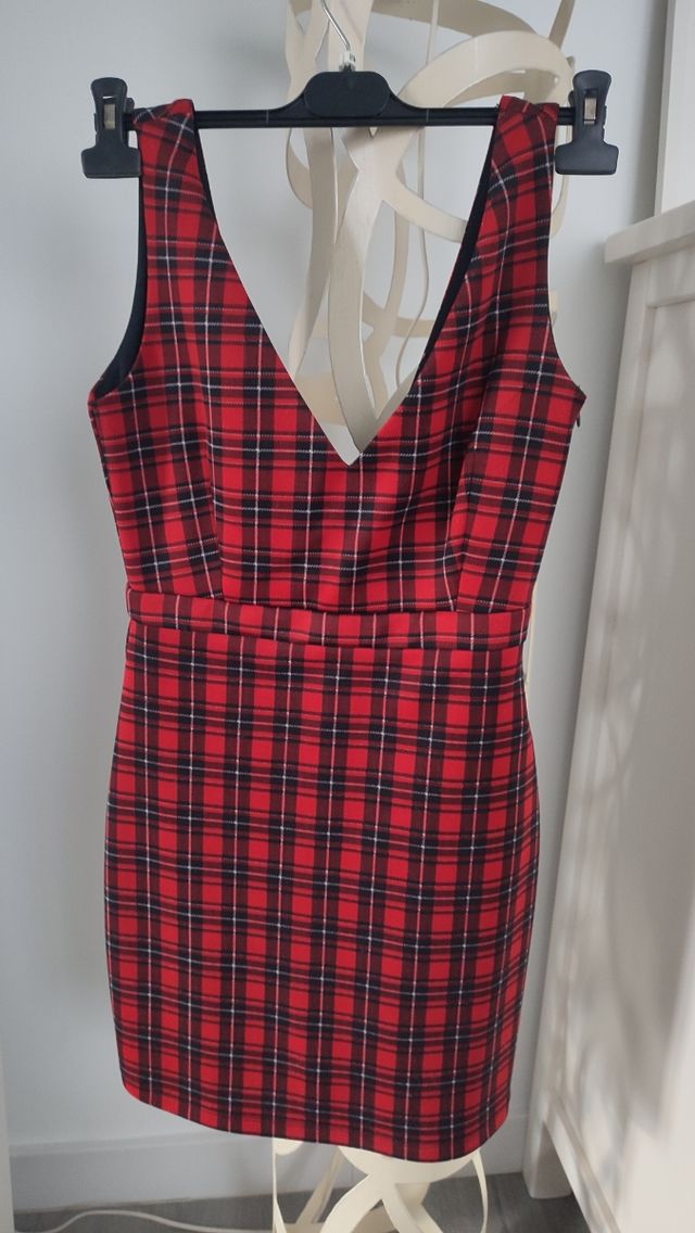 Vestido elástico ajustado. Talla M