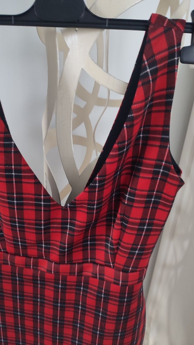 Vestido elástico ajustado. Talla M