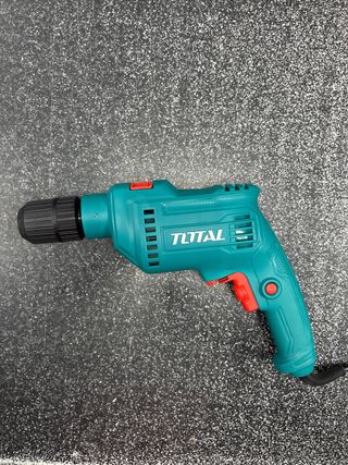 Maquina taladrar 680w marca total ,electrica