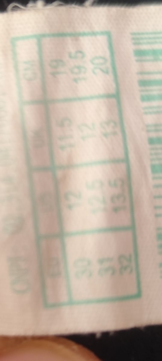 Patines unisex T:30/31/32, protecciónes y bolsa.