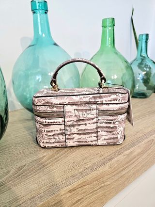Bolso rígido animal print zara