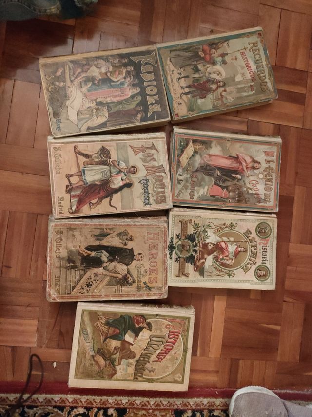 7 libros, biblioteca perla Calleja