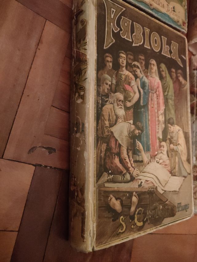 7 libros, biblioteca perla Calleja