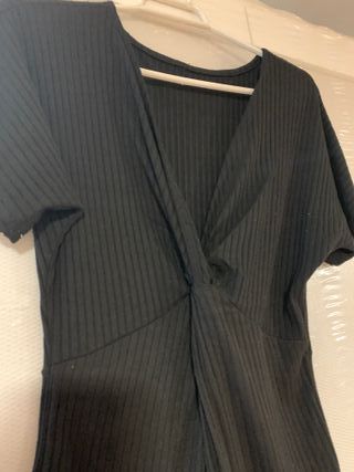 BUZO NEGRO,T;M,BUEN ESTADO,ES UN POCO PIRATA