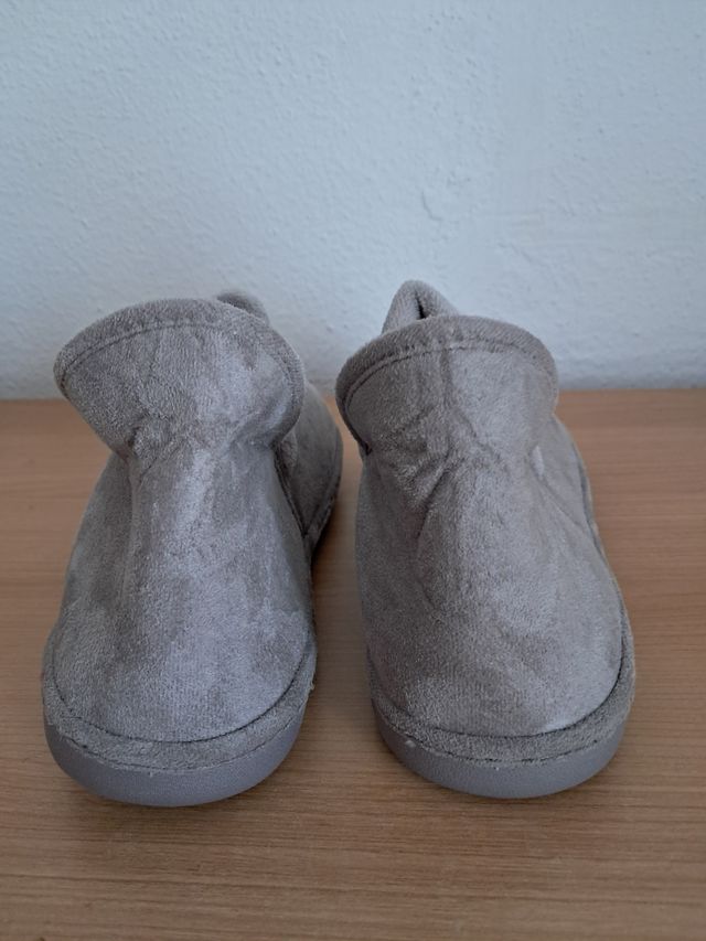 Zapatillas de casa mujer NUEVAS 