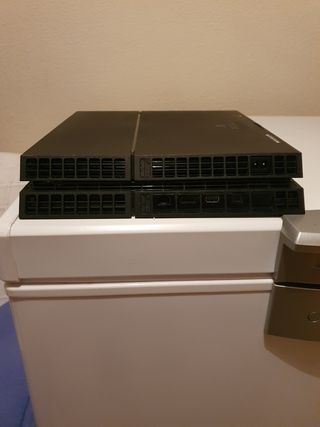PlayStation 4 (PS4) 1 Tb