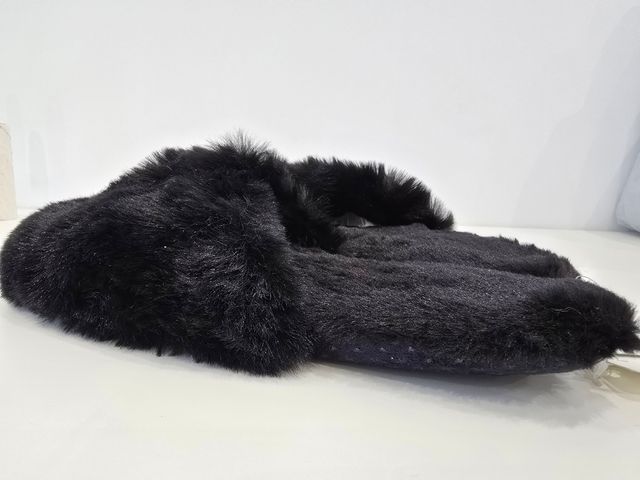 Pantofole nere taglia unica