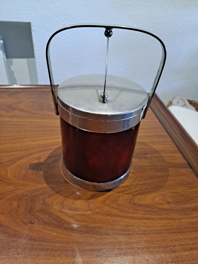 CUBITERA DE HIELO DE CAREY  Y PLATA