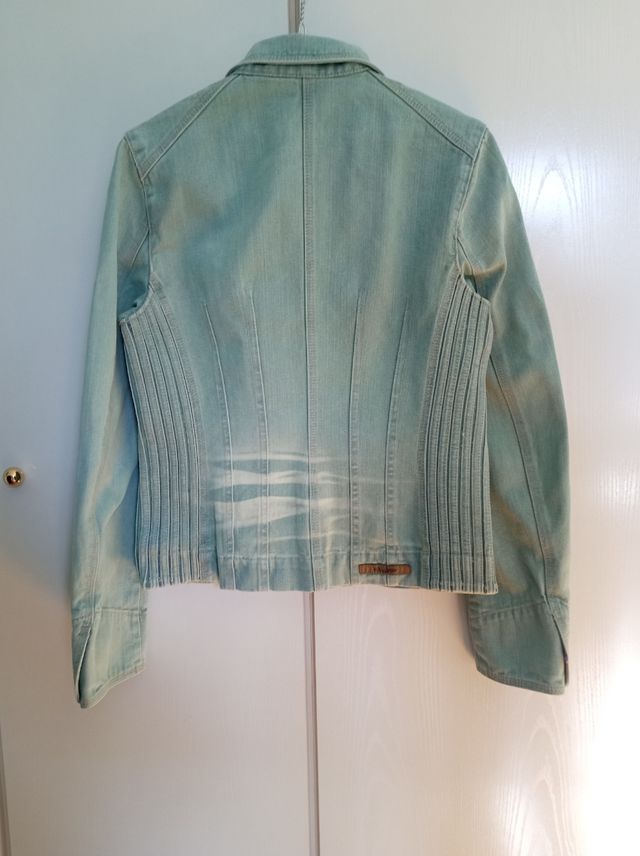 Chaqueta vaquera azul claro MANGO REBAJADO