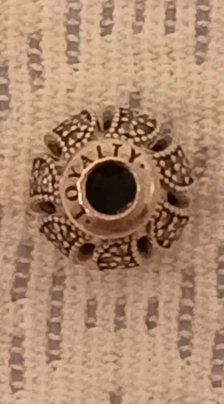 Charm Essence de Pandora