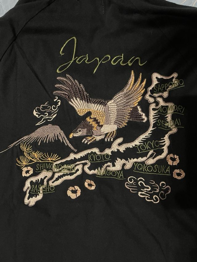 TSHIRT CON COLLETTO STILE CAMICIA