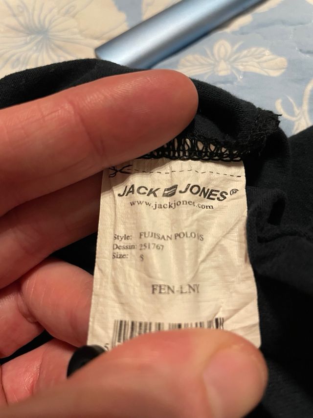 TSHIRT CON COLLETTO STILE CAMICIA