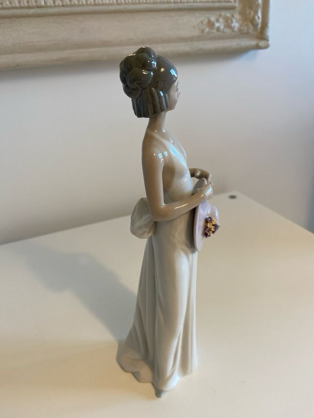 Figura porcelana LLADRÓ NUEVA