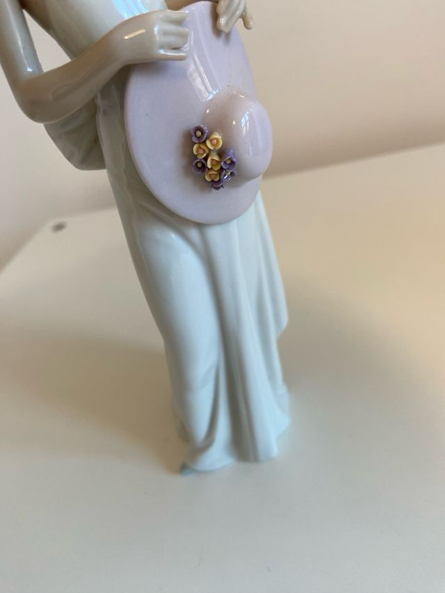 Figura porcelana LLADRÓ NUEVA