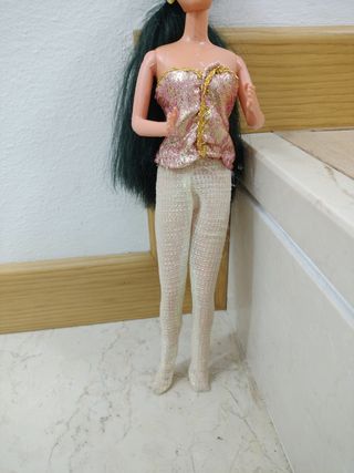 Barbie completo dorato lucky doll