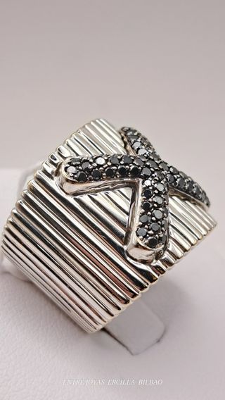 ANILLO 18K Y DIAMANTE NEGRO