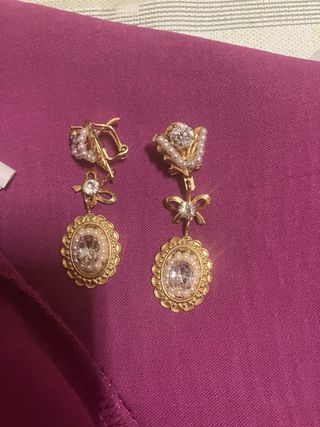 Pendientes fallera niña miden 5 ctm y medio