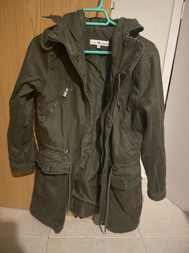 Cazadora verde. precio negociable