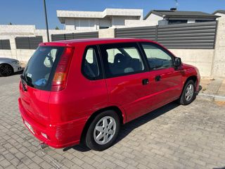 Mitsubishi Space Runner 2002