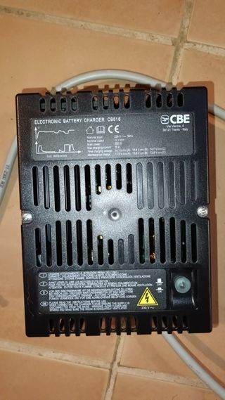 CARGADOR ELECTRONI BATERY CHARGER CB516