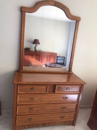 Comoda de habitacion 