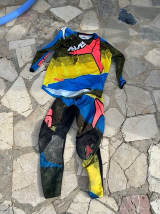 EQUIPO MOTO ENDURO