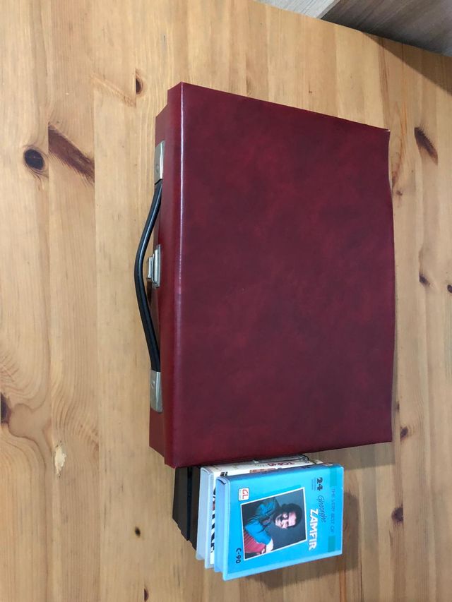 Lote de cassettes con maleta años 70