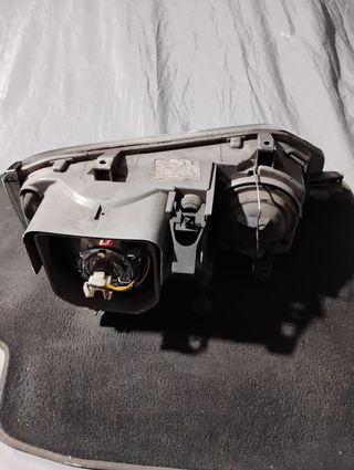 Piloto  original , delantero izquierdo r 25 V6 tur